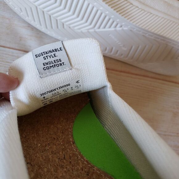 Cariuma IBI Knitted Slip On Sneaker White Women's Size 10.5 Men's Size 9 - Picture 12 of 14